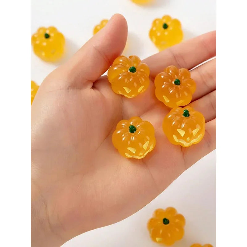 10pcs Glowing Resin Pumpkins